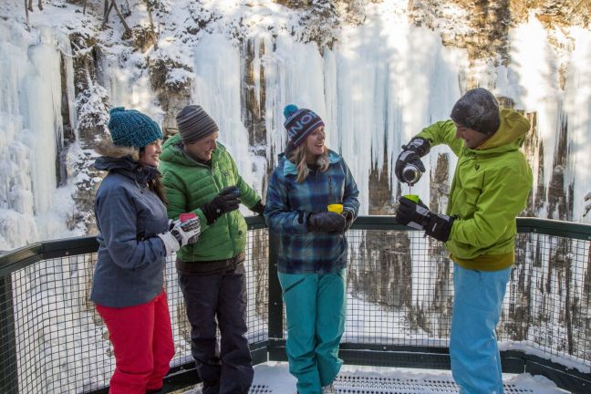 Hot chocolate break at Johnston Canyon Icewalk 